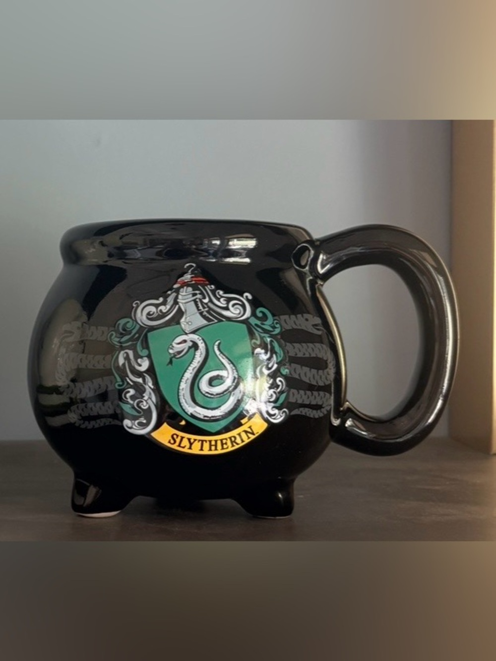 Harry Potter Slytherin Cauldron Mug Green Crest Black Ceramic Cup - Picture 5 of 9